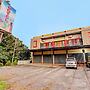 OYO 91210 Hotel J3