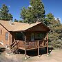 Lazy R Cottages: 14 2 Bedroom Cabin
