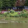 Beautiful Open Plan Lakeside Lodge, Shearsby