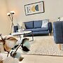 Elite LUX Holiday Homes - Spacious 2BR With Direct Metro Access in Al 