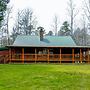 Twin Creeks Lodge by Avantstay 33 Acre Retreat