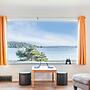 The Little Pink House by Avantstay Water Views