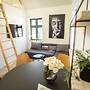 Vibrant Apartment on Bustling Street, Above a Restaurant Perfect for T