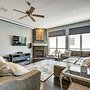 Houston Retreat With Fireplace & Balcony!