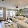 Houston Home w/ Rooftop Patio & Downtown Views!