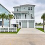 Walk to Ocean: Beach House w/ 2 Decks in Galveston