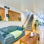 Quirky Baltimore Townhome ~ 2 Mi to Inner Harbor