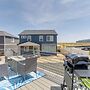 9 Mi to Airport: Pet-friendly Aurora Home w/ Deck
