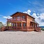 Peaceful Wyoming Cabin w/ Spacious Deck & Wet Bar!