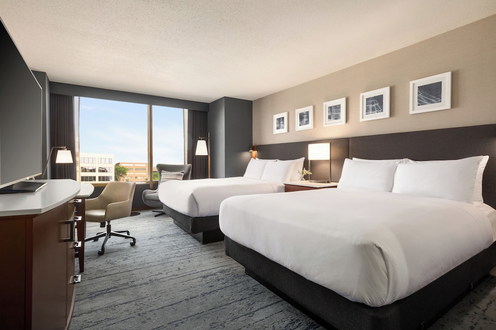 Hotel Champlain Burlington, Curio Collection by Hilton