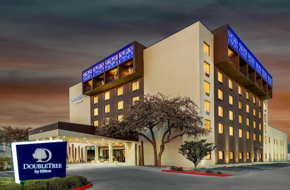 DoubleTree by Hilton Lubbock University Area