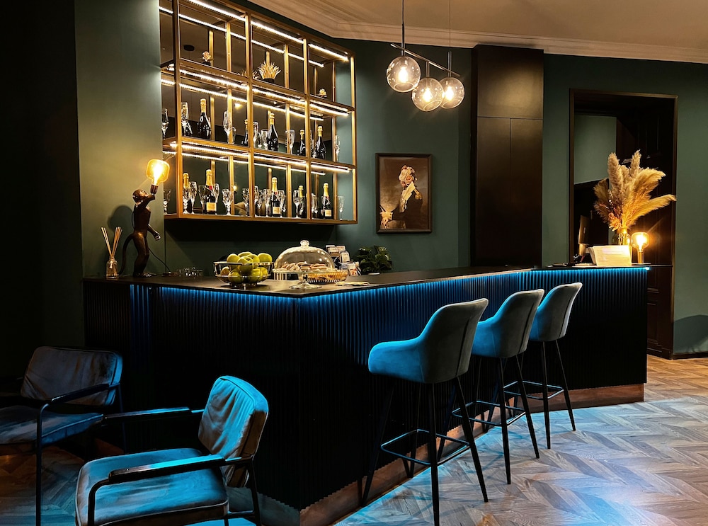 Rumor Rooms
