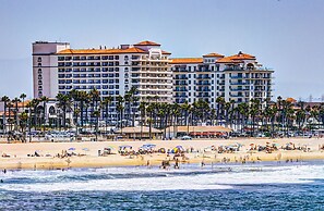 The Waterfront Beach Resort A Hilton Hotel Huntington Waterfront Beach Resort A Hilton Hotel