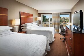 アメリカのアグーラ ヒルズにあるsheraton Agoura Hills Hotel 最低料金を保証します