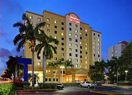 Hotel Hampton Inn Suites Miami Airport South Blue Lagoon