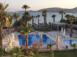Nagi Beach Hotel Bodrum Turkiye En Dusuk Fiyat Garantisi