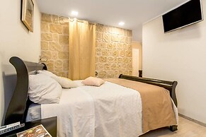 Hotel Palace Queen Mary Luxury Rooms Split Croatia