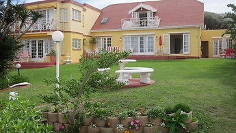Hotel Haus Am Strand On The Beach Wilderness Sydafrika Laveste