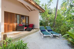 モルディブのヴィラメンドゥ島にあるvilamendhoo Island Resort Spa 最低料金を保証します