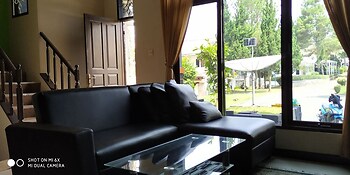 Promo  60  Off  Wahyu Villa Bedrooms Indonesia Motel