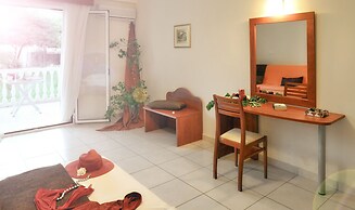 hotel belussi beach zakynthos greece