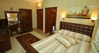 Hotel Royal Stone Houses Goreme Nevsehir Turkey Lowest Rate Guaranteed