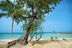 マレーシアのティオマン島にあるtunamaya Beach Spa Resort 最低料金を保証します