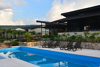 gyrola birding hotel boutique spa la