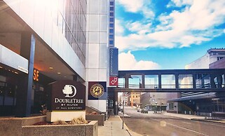DoubleTree by Hilton Hotel St. Paul Downtown