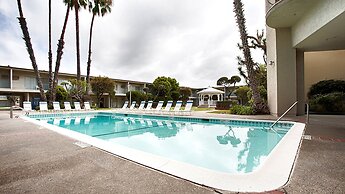 golden sails long beach ca