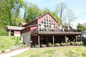 The Shawnee Inn and Golf Resort Hotel, Shawnee On Delaware, United ...