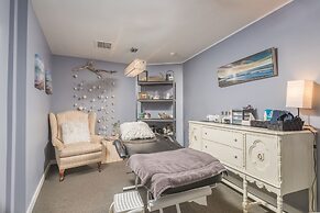 Coast Discovery Inn