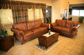 New Victorian Inn & Suites in Sioux City, IA