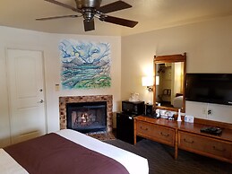 Hotel Lone Oak Lodge  Monterey  United States America Lowest Rate