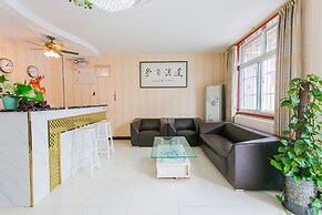 Hongrui Business Hotel