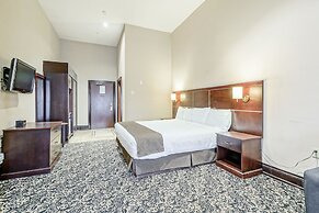 Woodbine Hotel and Suites  Toronto  Canada Lowest Rate Guaranteed 