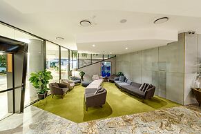 Eatons Hill Hotel, Brendale, Australia - Lowest Rate Guaranteed!