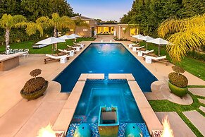 Beverly Hills Luxury Modern Palace
