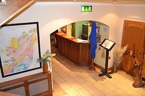 Caisleain Oir Hotel