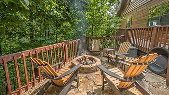 Standing Bear Lodge by Escape to Blue Ridge