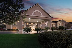 Red Roof Inn & Suites Albany, GA