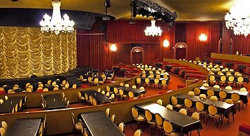 Plaza Hotel & Casino