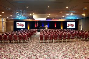 Plaza Hotel & Casino