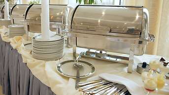 Plaza Hotel & Casino