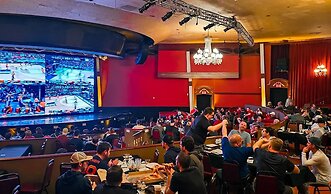 Plaza Hotel & Casino