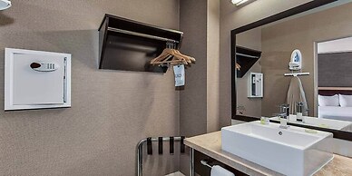 Plaza Hotel & Casino