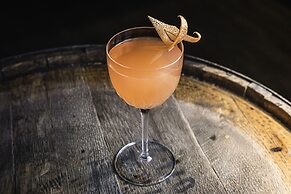 Plaza Hotel & Casino