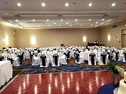 Wyndham Garden Westlake