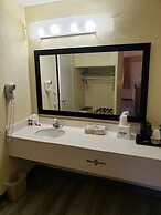 Days Inn & Suites by Wyndham Clovis