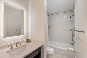 Best Western Plus LA Mid Town Hotel